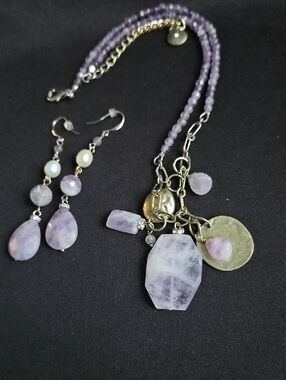 Lavender Amethyst Pendant Necklace and Earrings Set